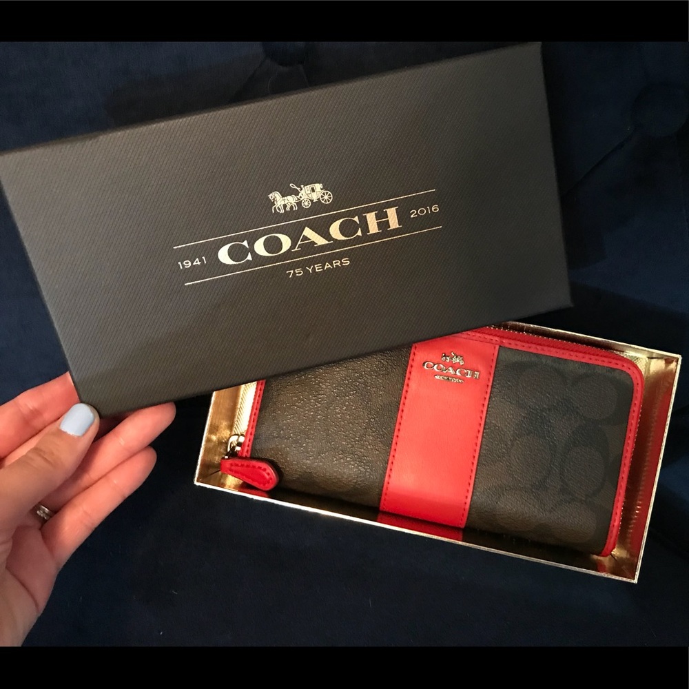 Authentic Coach Wallet